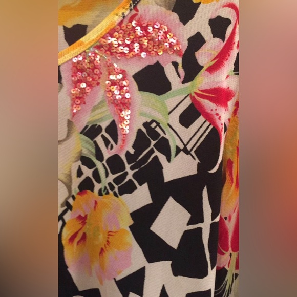 Nygard Top Sz Medium with Sequins - Picture 2 of 7